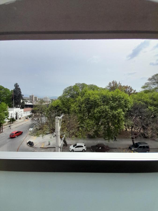 Departamento Centrico Plaza Alvarado Con Cochera Salta Exterior foto
