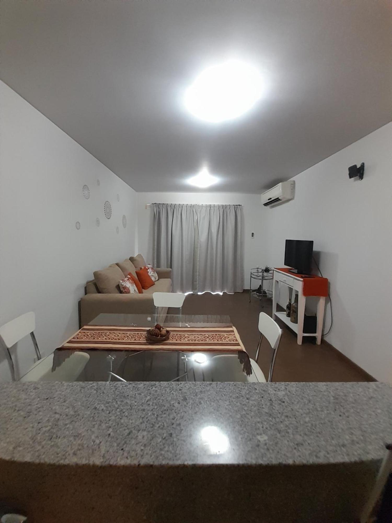 Departamento Centrico Plaza Alvarado Con Cochera Salta Exterior foto