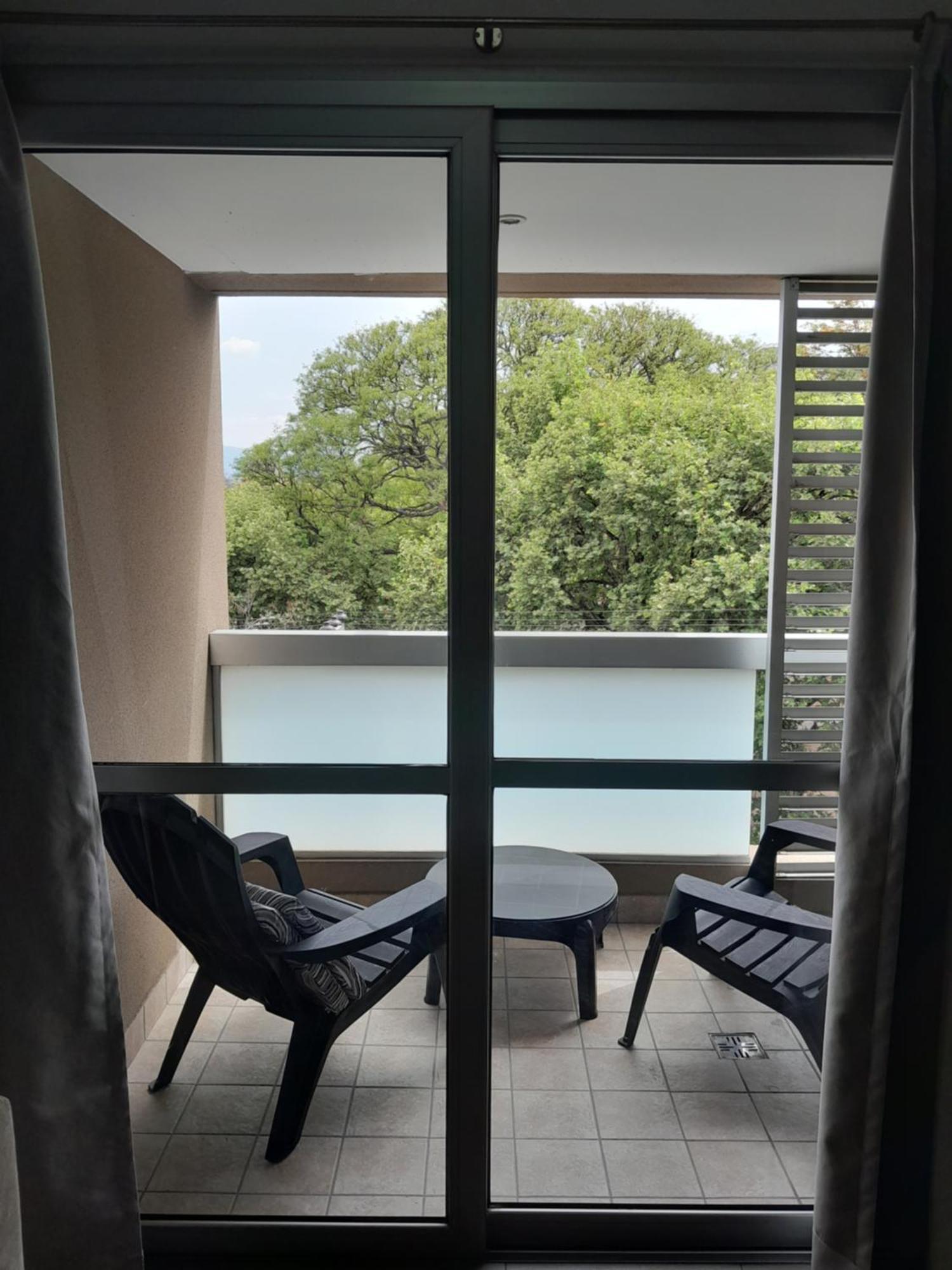 Departamento Centrico Plaza Alvarado Con Cochera Salta Exterior foto